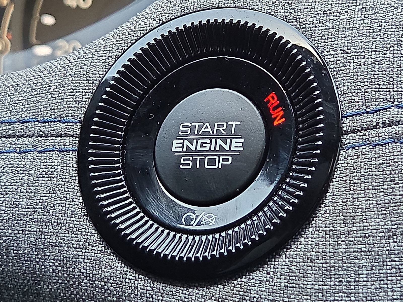 Used 2025 Jeep Compass Latitude AWD/4WD image 22