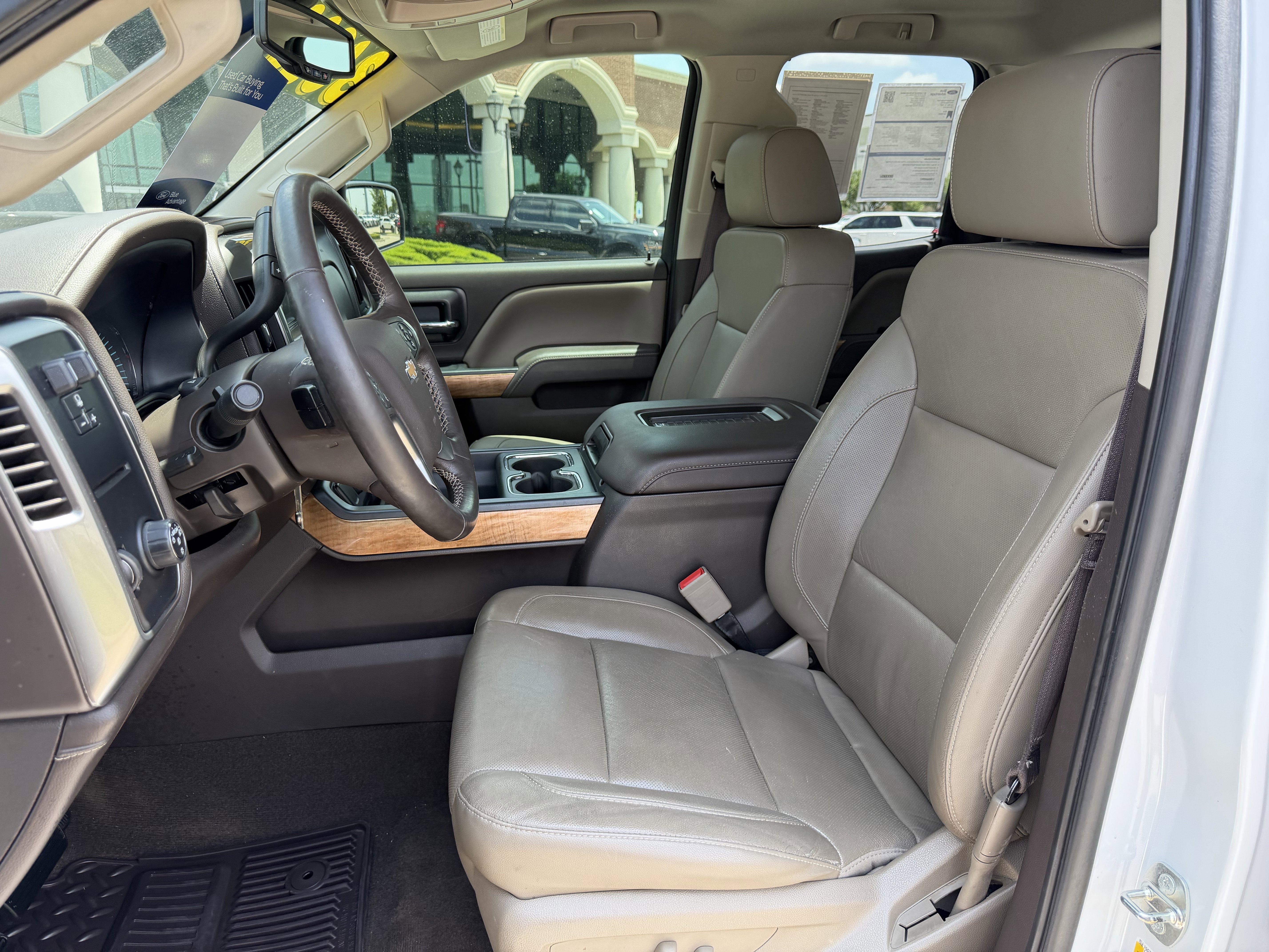 Used 2017 Chevrolet Silverado 2500 LTZ w/ LTZ Plus Package RWD image 29