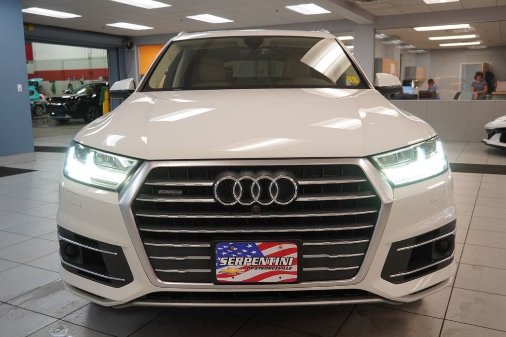 Used 2019 Audi Q7 3.0T Premium Plus w/ Premium Plus Package AWD/4WD image 16