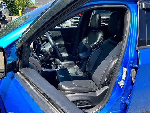 Used 2021 Jeep Compass Latitude w/ Sun and Sound Group AWD/4WD image 21