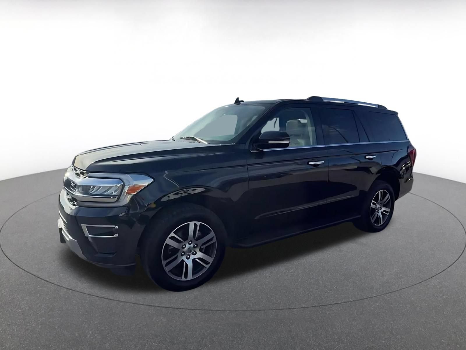 Used 2024 Ford Expedition Limited AWD/4WD image 7