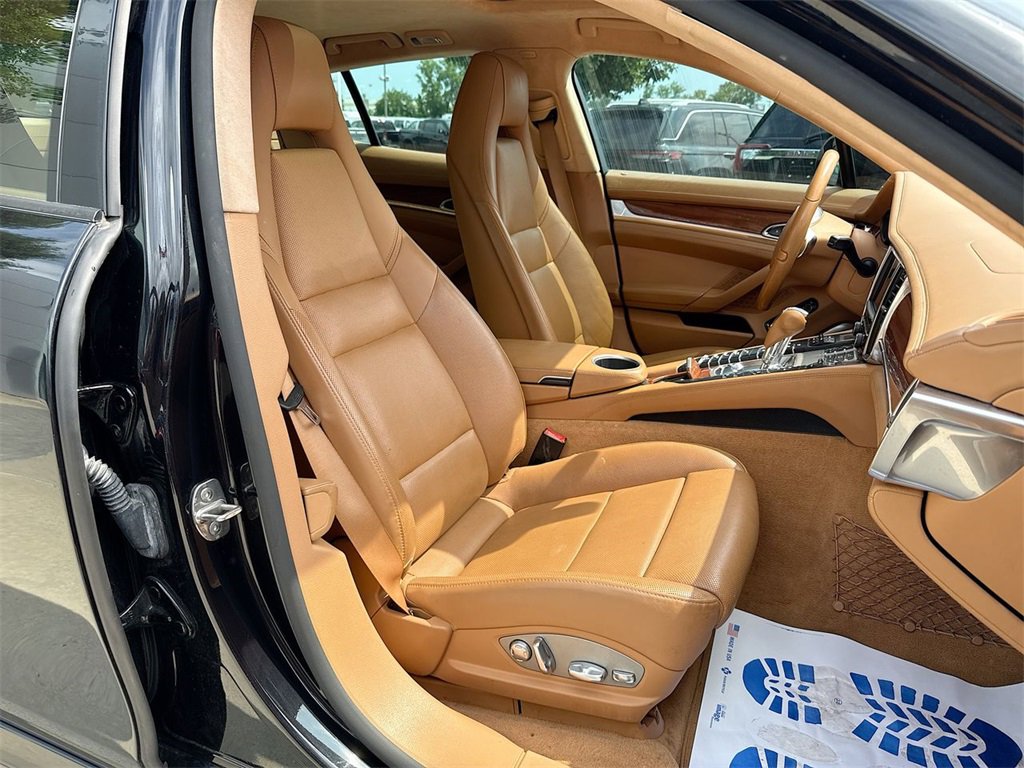 Used 2015 Porsche Panamera Turbo image 25