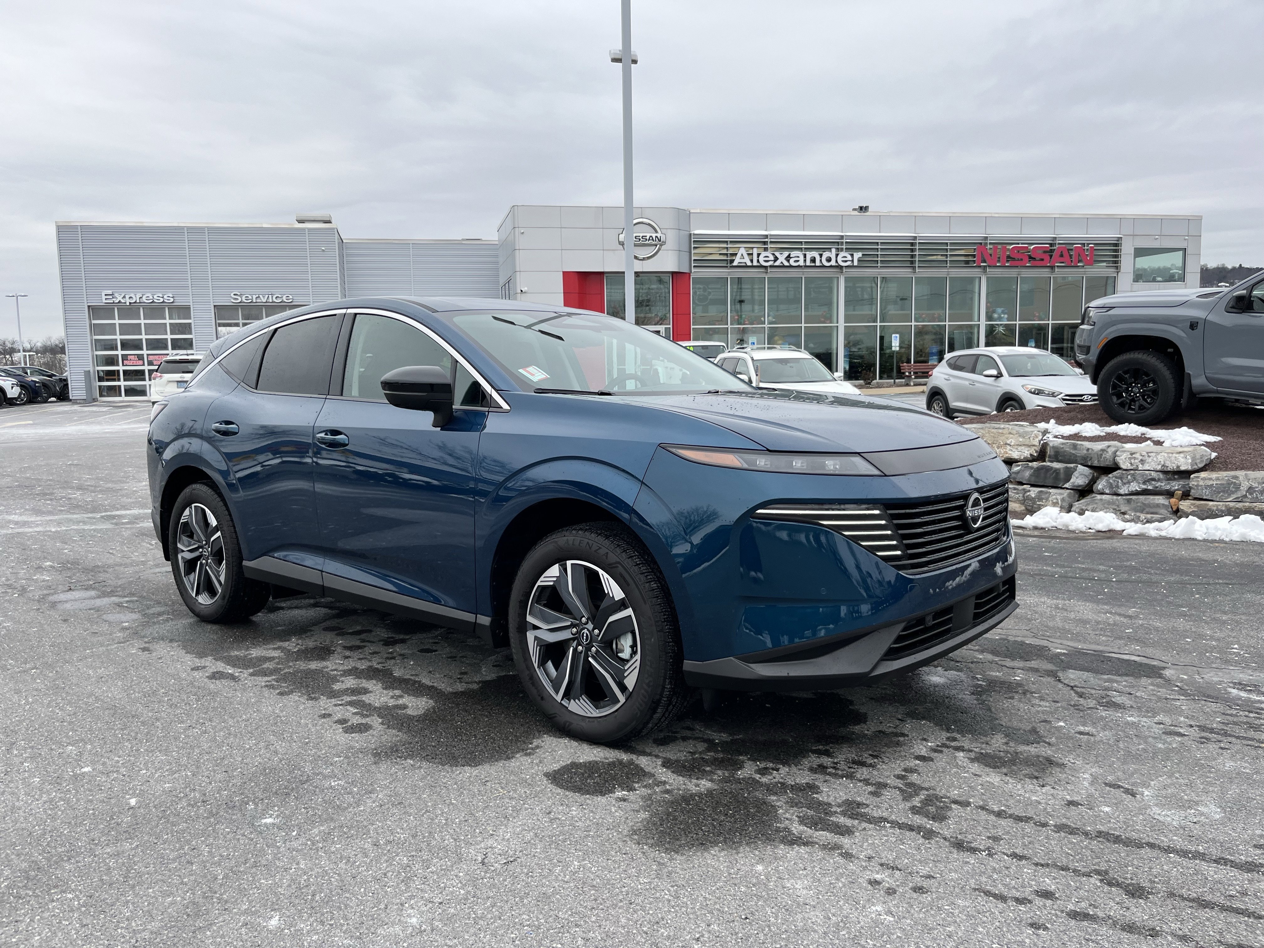 Used 2025 Nissan Murano SL