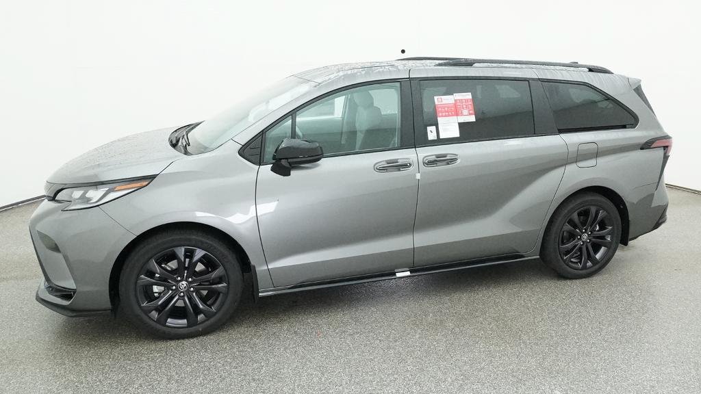 New 2026 Toyota Sienna XSE FWD image 5