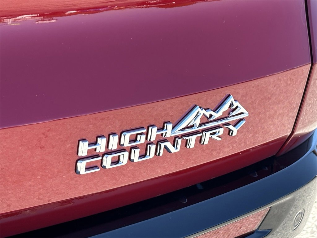 New 2026 Chevrolet Traverse High Country w/ LPO, Floor Liner Package image 9