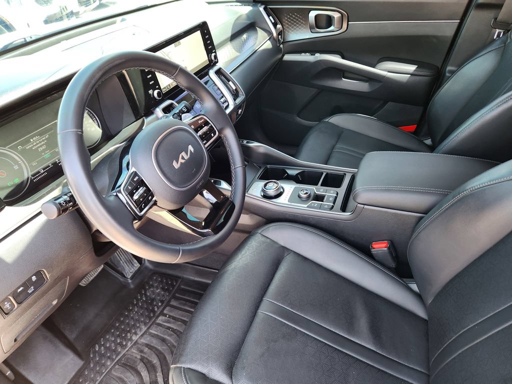 Certified 2023 Kia Sorento EX FWD image 7
