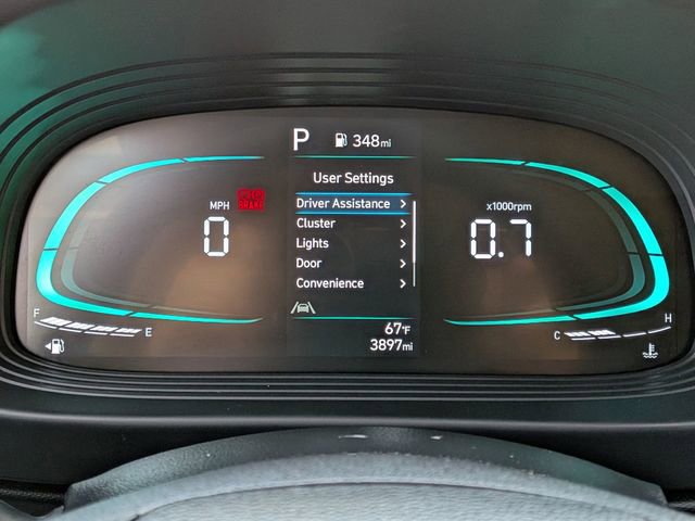 Used 2025 Hyundai Venue SEL image 17