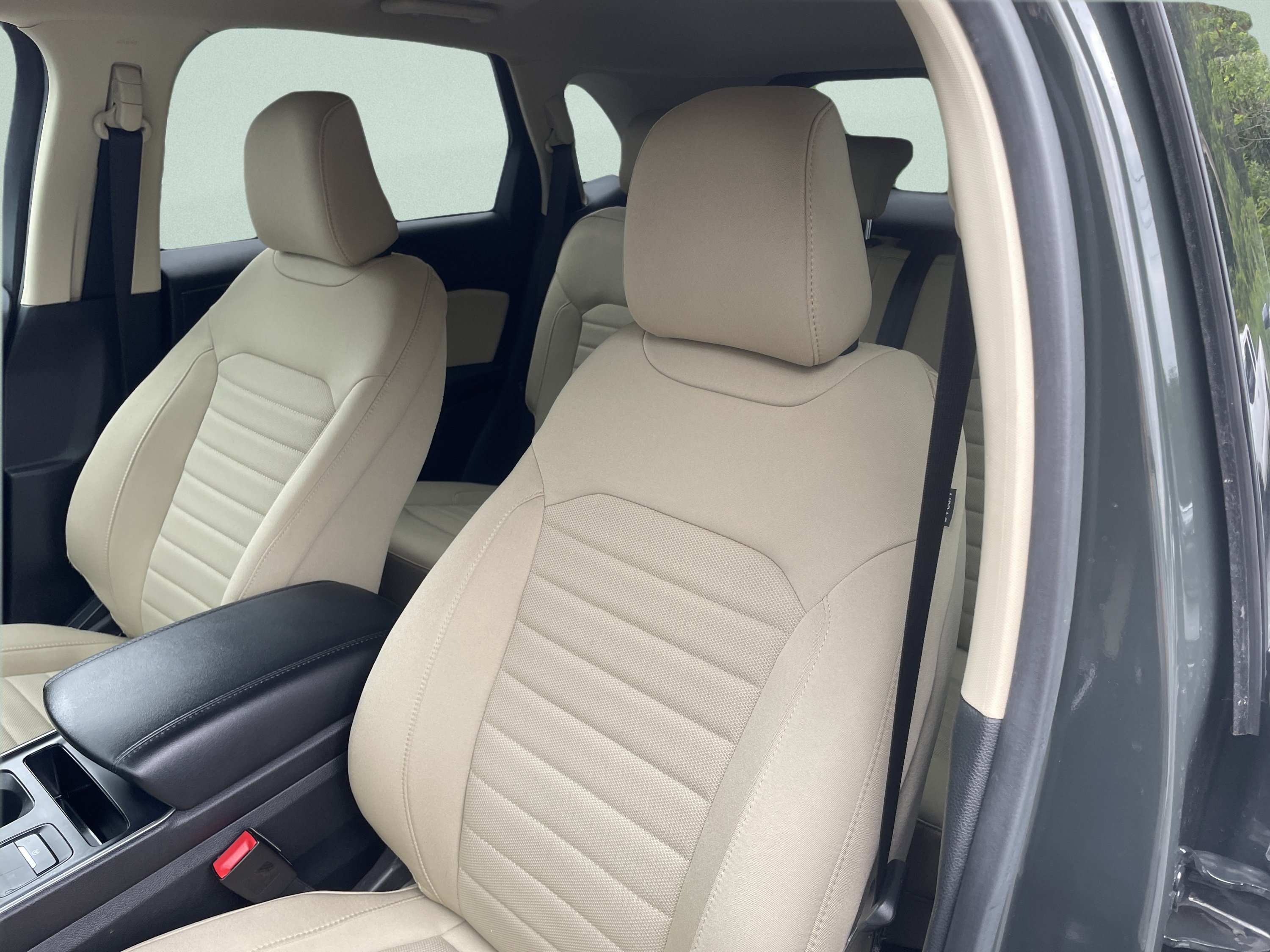 Used 2024 Ford Edge SE w/ Cargo Accessory Package AWD/4WD image 15
