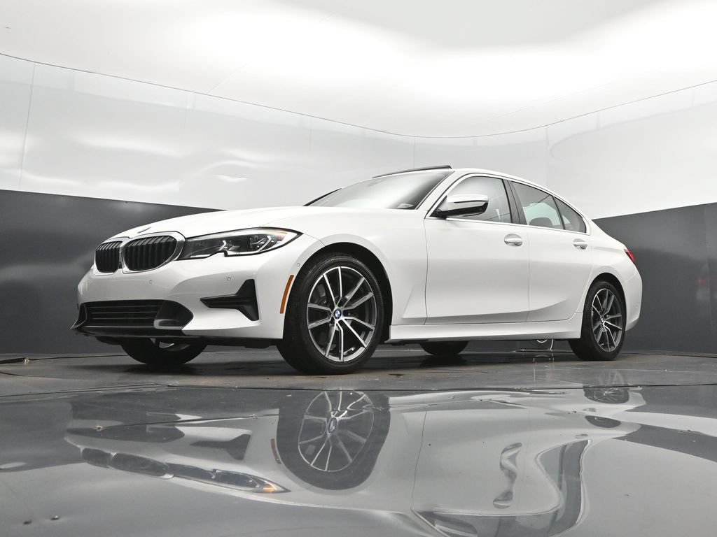Used 2020 BMW 330i Sedan w/ Executive Package RWD image 38
