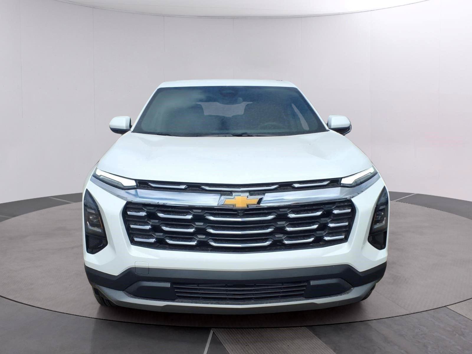 New 2026 Chevrolet Equinox LT w/ LPO, Floor Liner Package FWD image 8