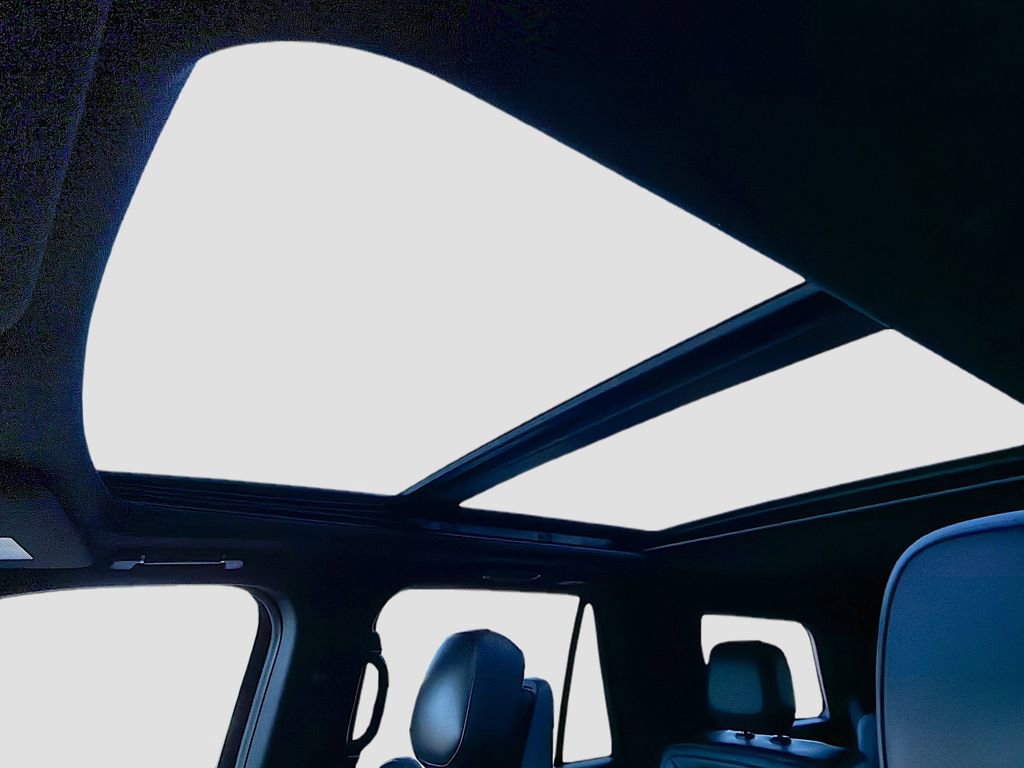 Used 2023 Lincoln Navigator Reserve image 32