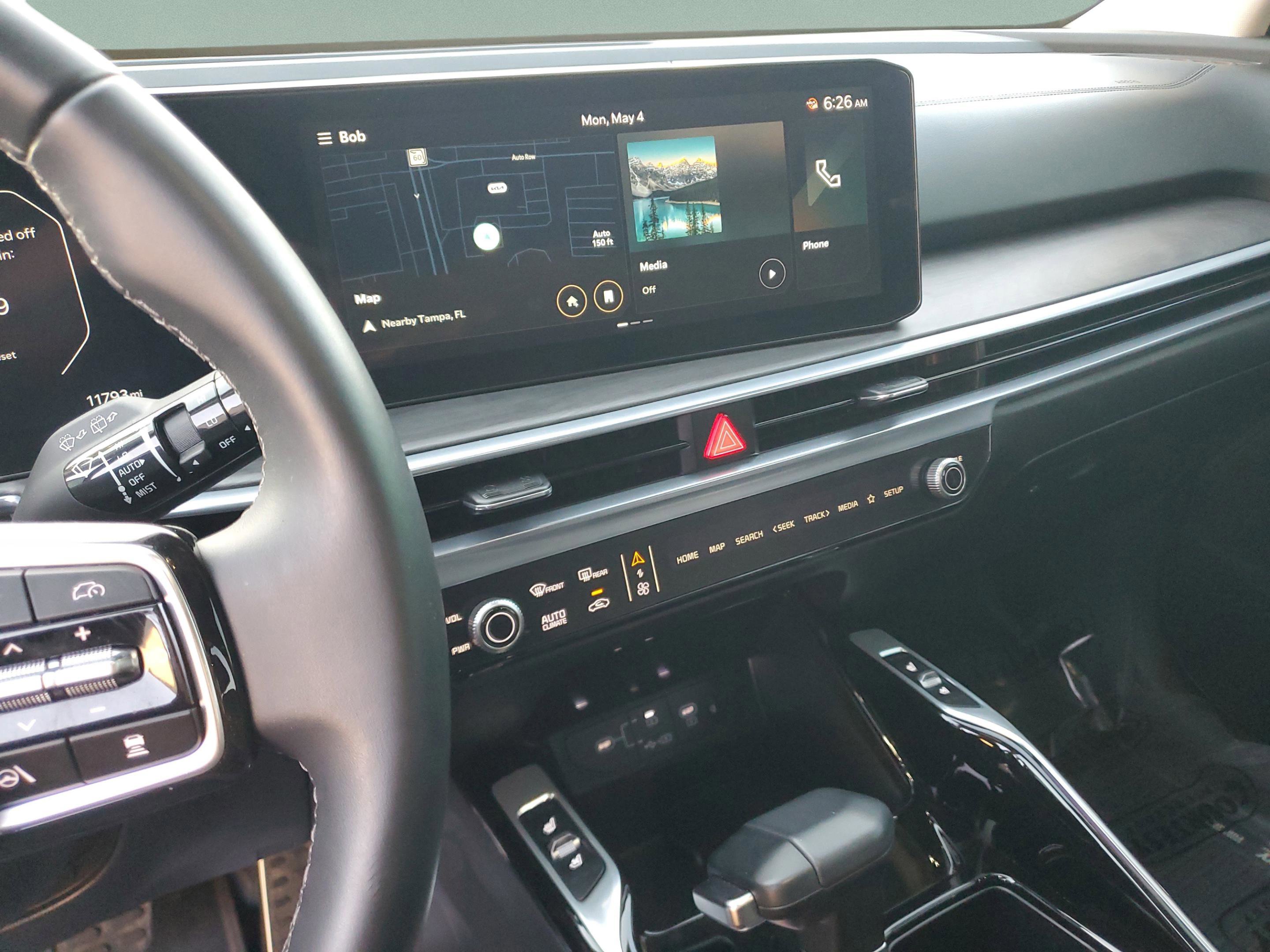 Certified 2025 Kia Sorento SX AWD/4WD image 24