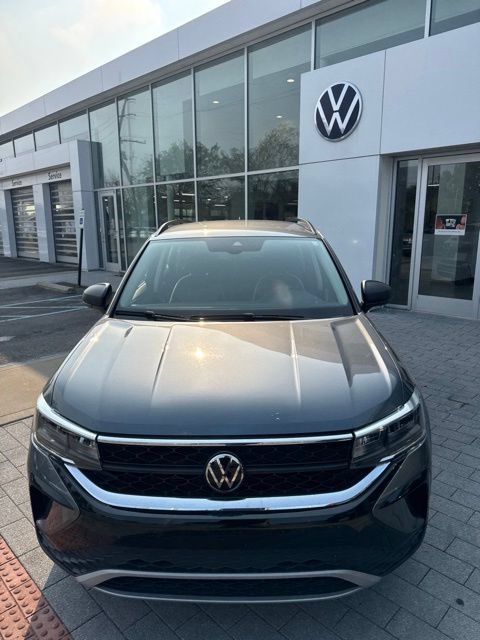 Used 2024 Volkswagen Taos S FWD image 16