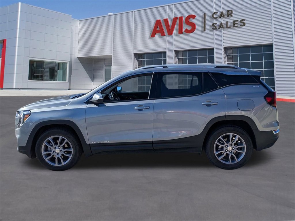 Used 2024 GMC Terrain SLT image 7