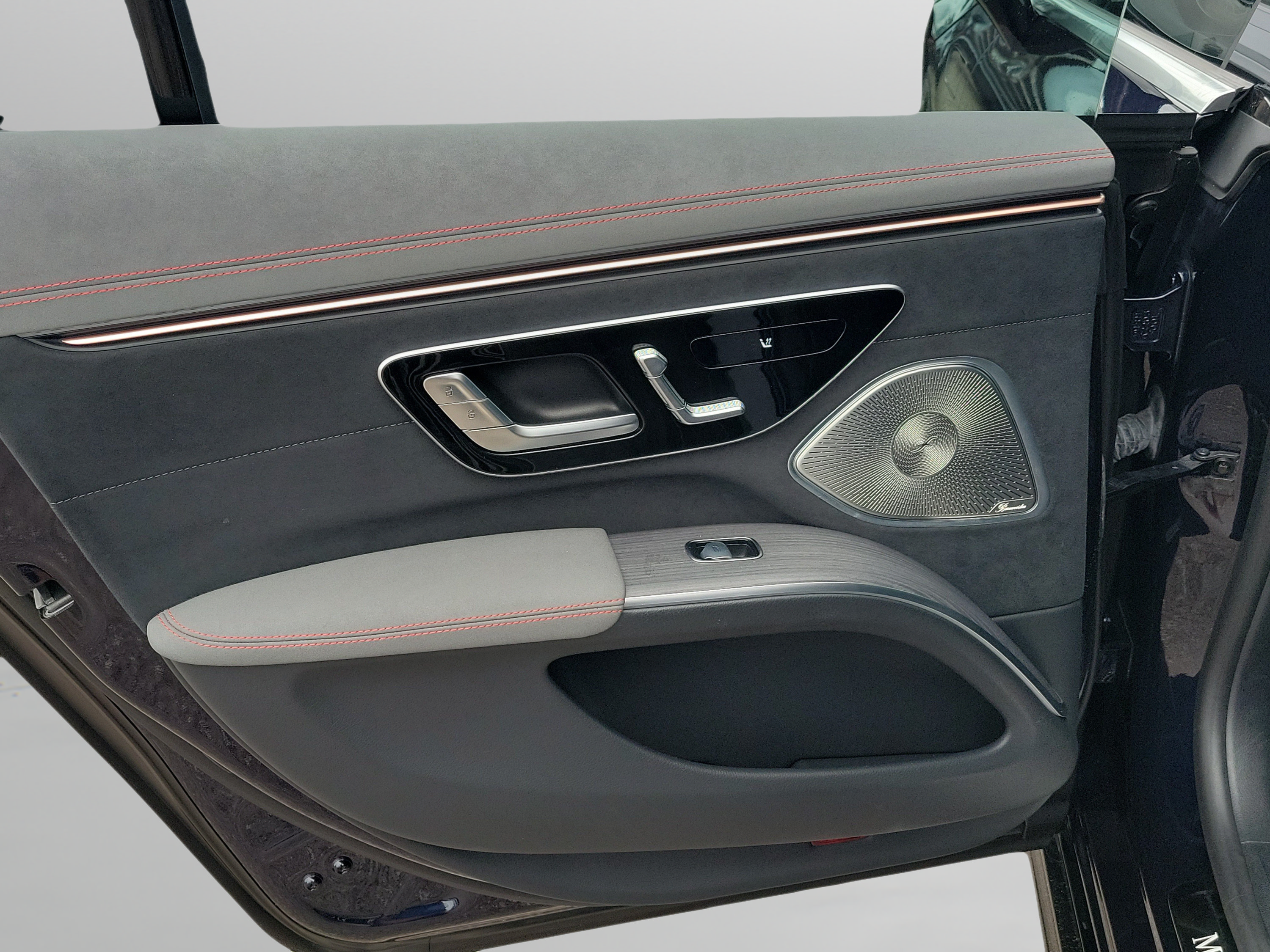 Certified 2024 Mercedes-Benz EQS 580 4MATIC Sedan image 7