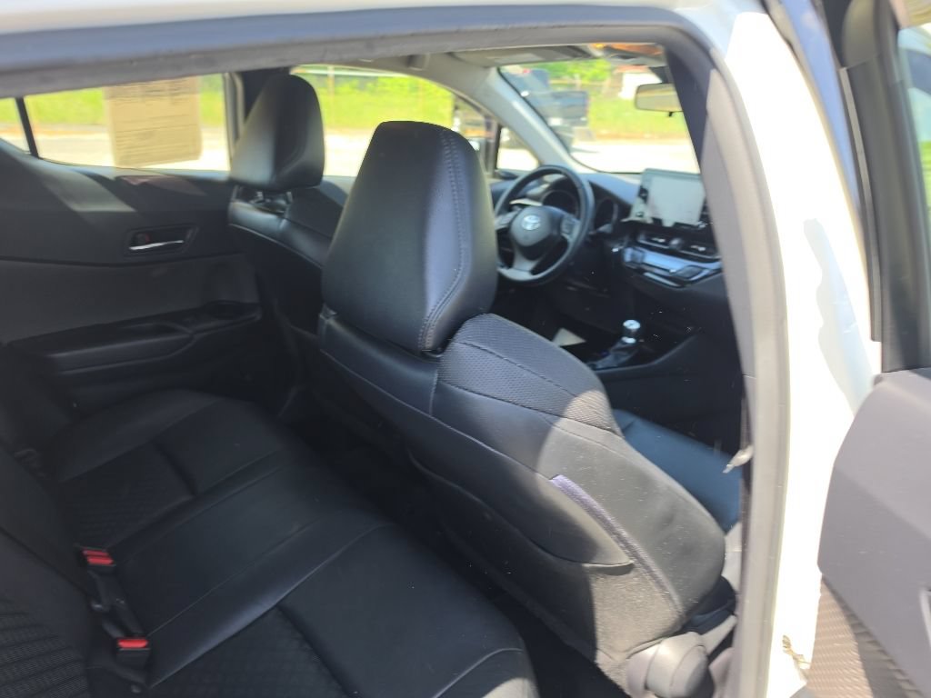 Used 2021 Toyota C-HR Limited FWD image 28