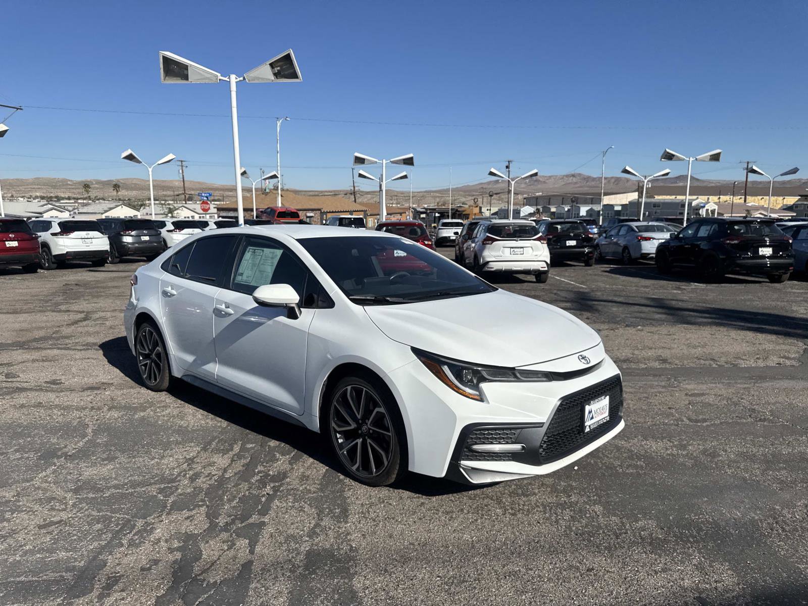 Used 2022 Toyota Corolla SE image 3