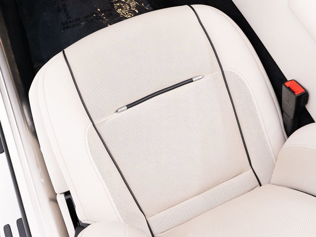 Certified 2018 Rolls-Royce Dawn RWD image 26