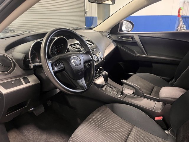 Used 2012 MAZDA MAZDA3 i Sport image 23