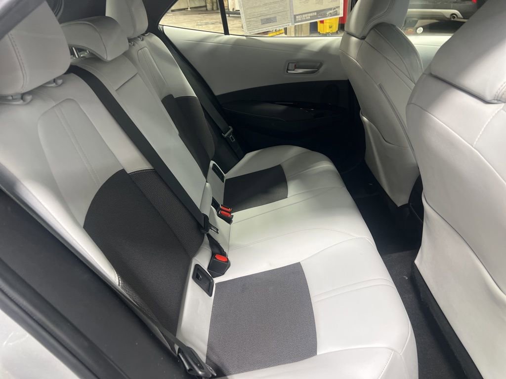 Used 2020 Toyota Corolla XSE image 10