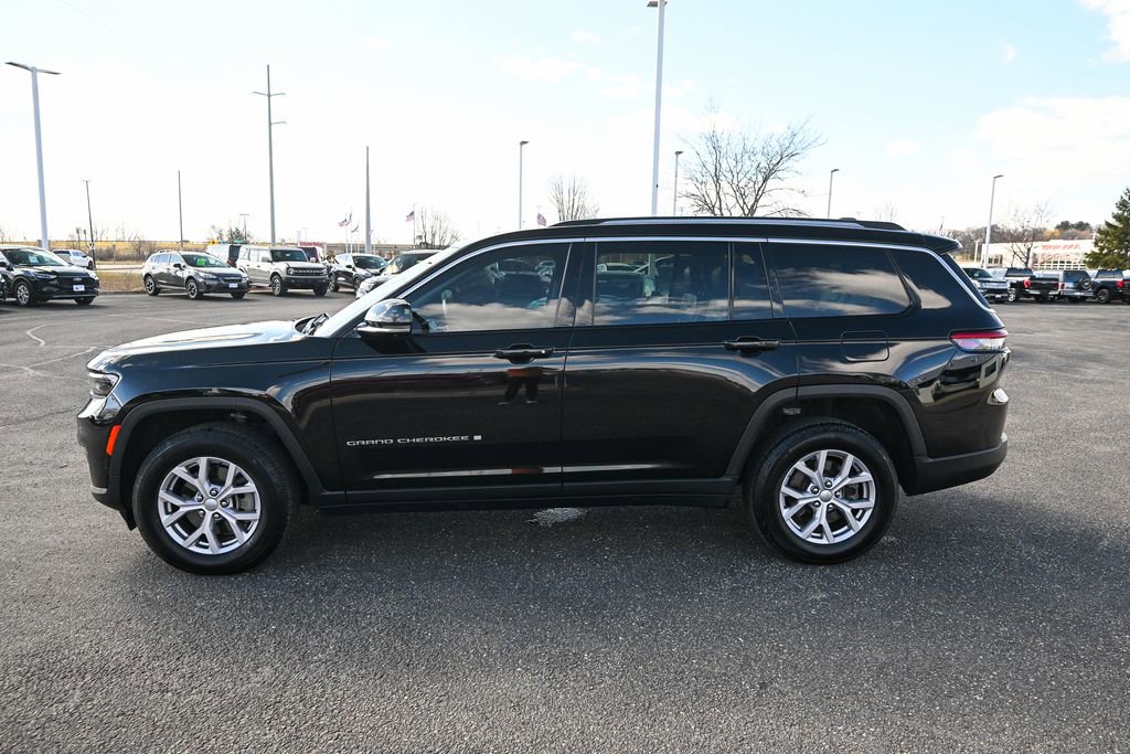 Used 2022 Jeep Grand Cherokee L Limited w/ Luxury Tech Group II image 8