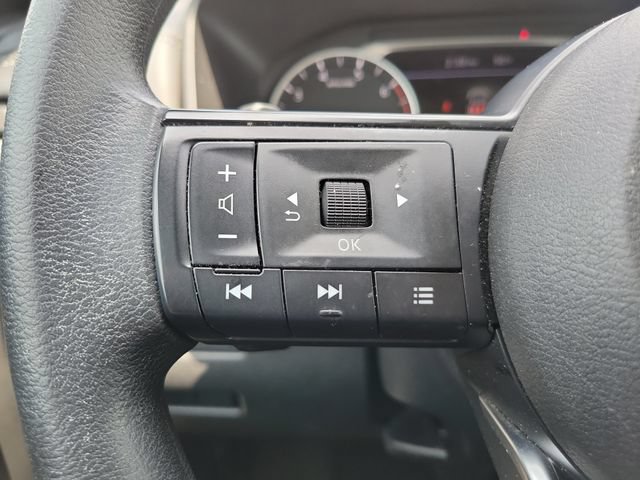 Used 2024 Nissan Rogue S AWD/4WD image 22