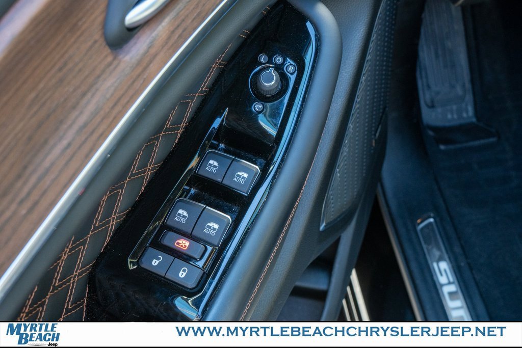 Certified 2024 Jeep Grand Cherokee L Summit w/ High Altitude Package image 17