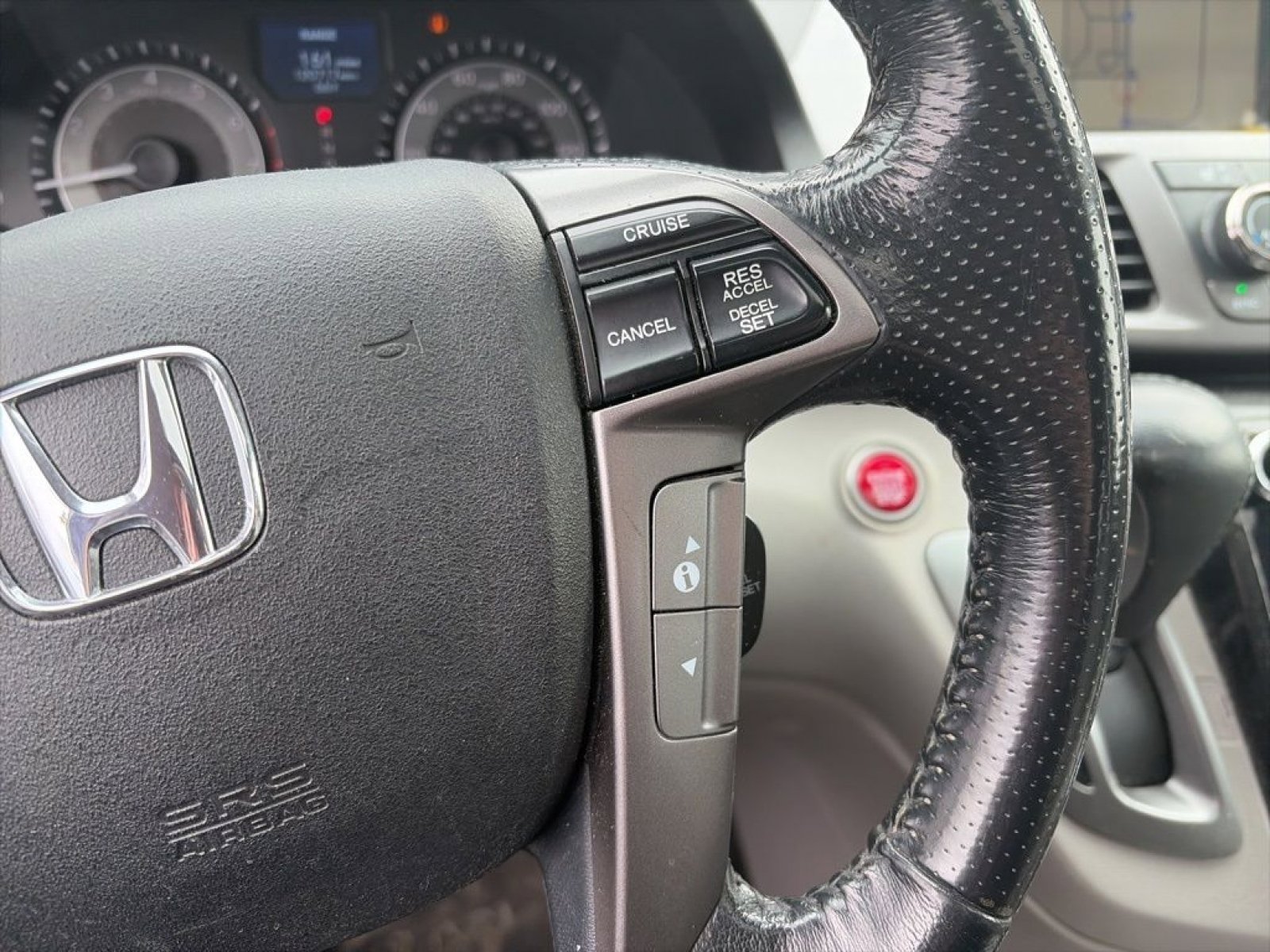 Used 2015 Honda Odyssey Touring Elite image 18