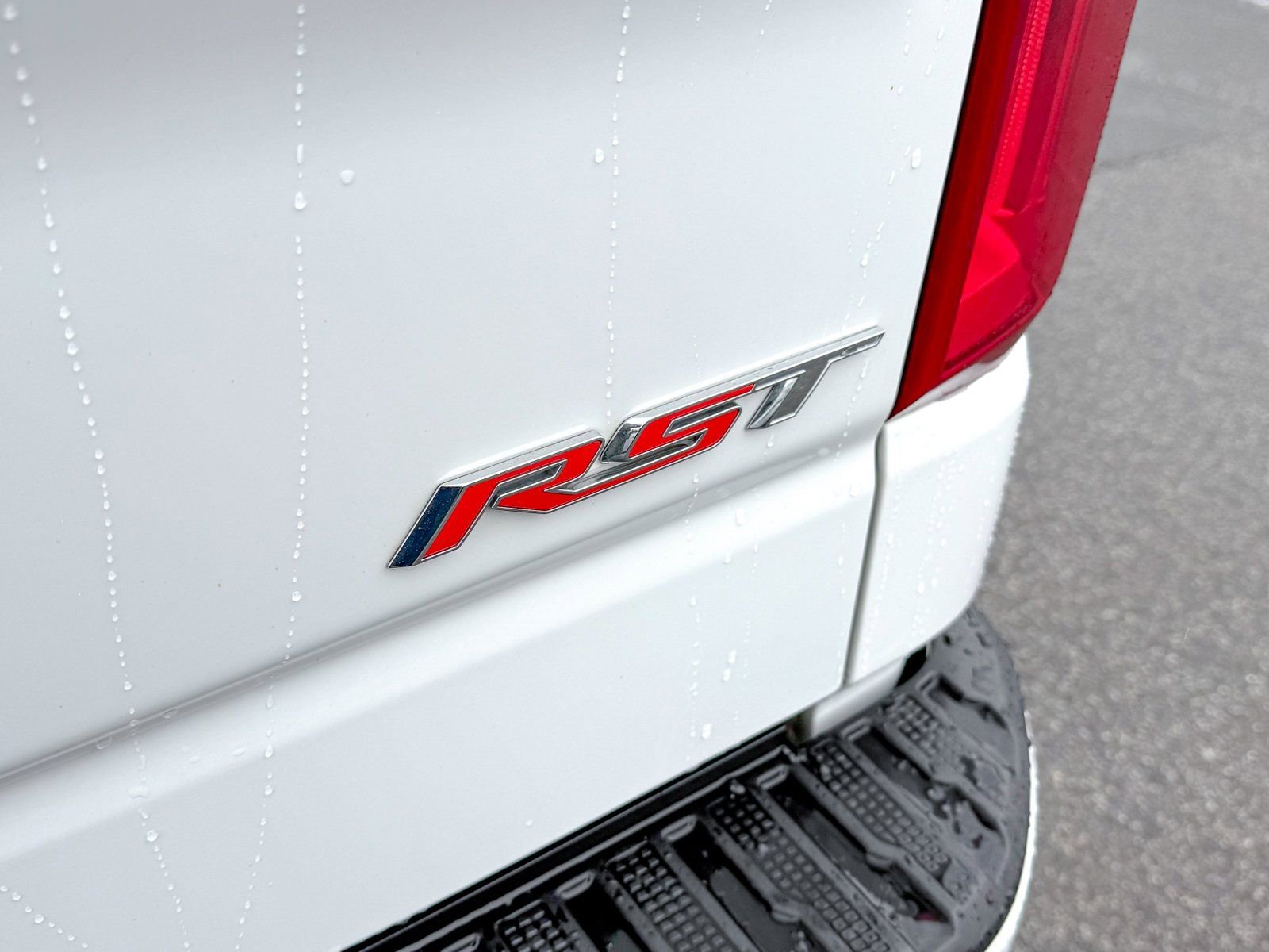 Certified 2022 Chevrolet Silverado 1500 RST AWD/4WD image 12
