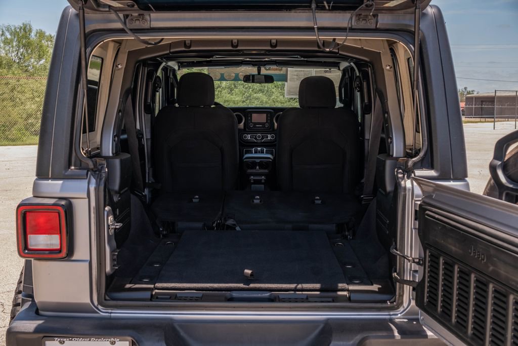 Used 2020 Jeep Wrangler Unlimited Sport S AWD/4WD image 25