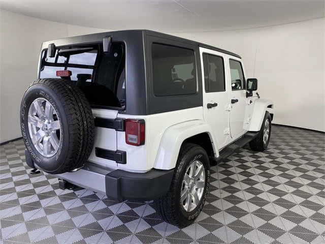 Used 2018 Jeep Wrangler Unlimited Sahara w/ Connectivity Group image 9