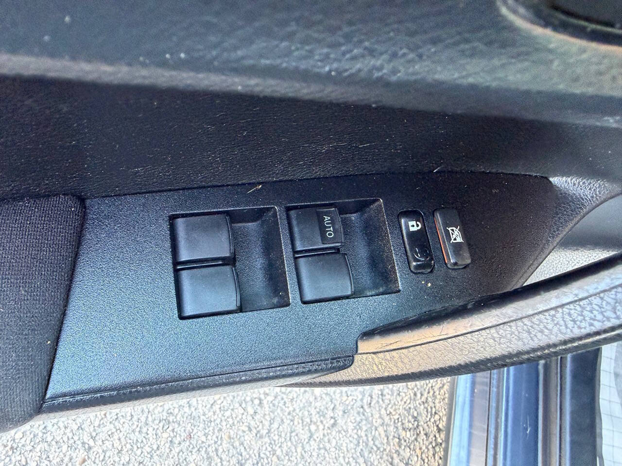 Used 2016 Toyota Corolla L FWD image 19