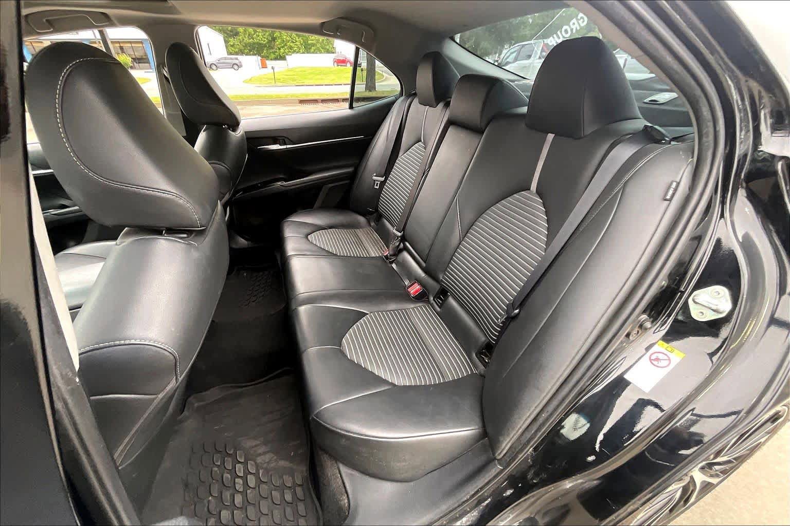 Used 2018 Toyota Camry SE w/ Audio Package FWD image 20