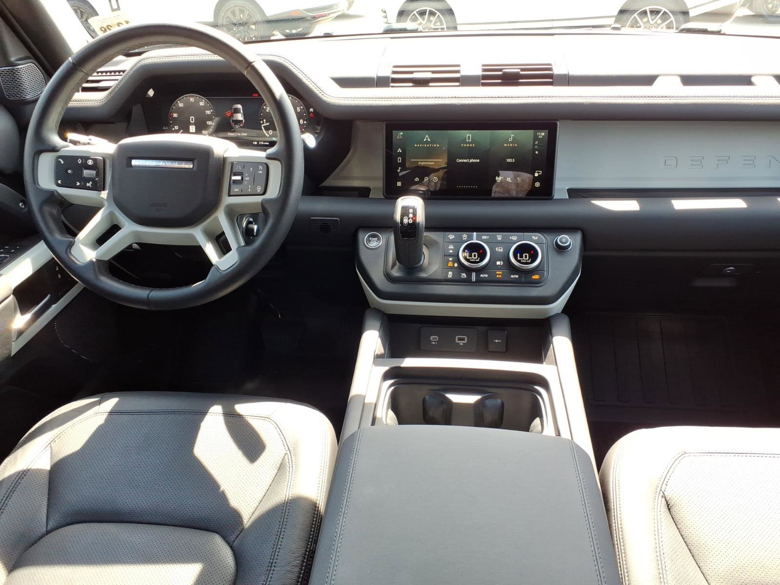 Certified 2024 Land Rover Defender 110 S AWD/4WD image 4