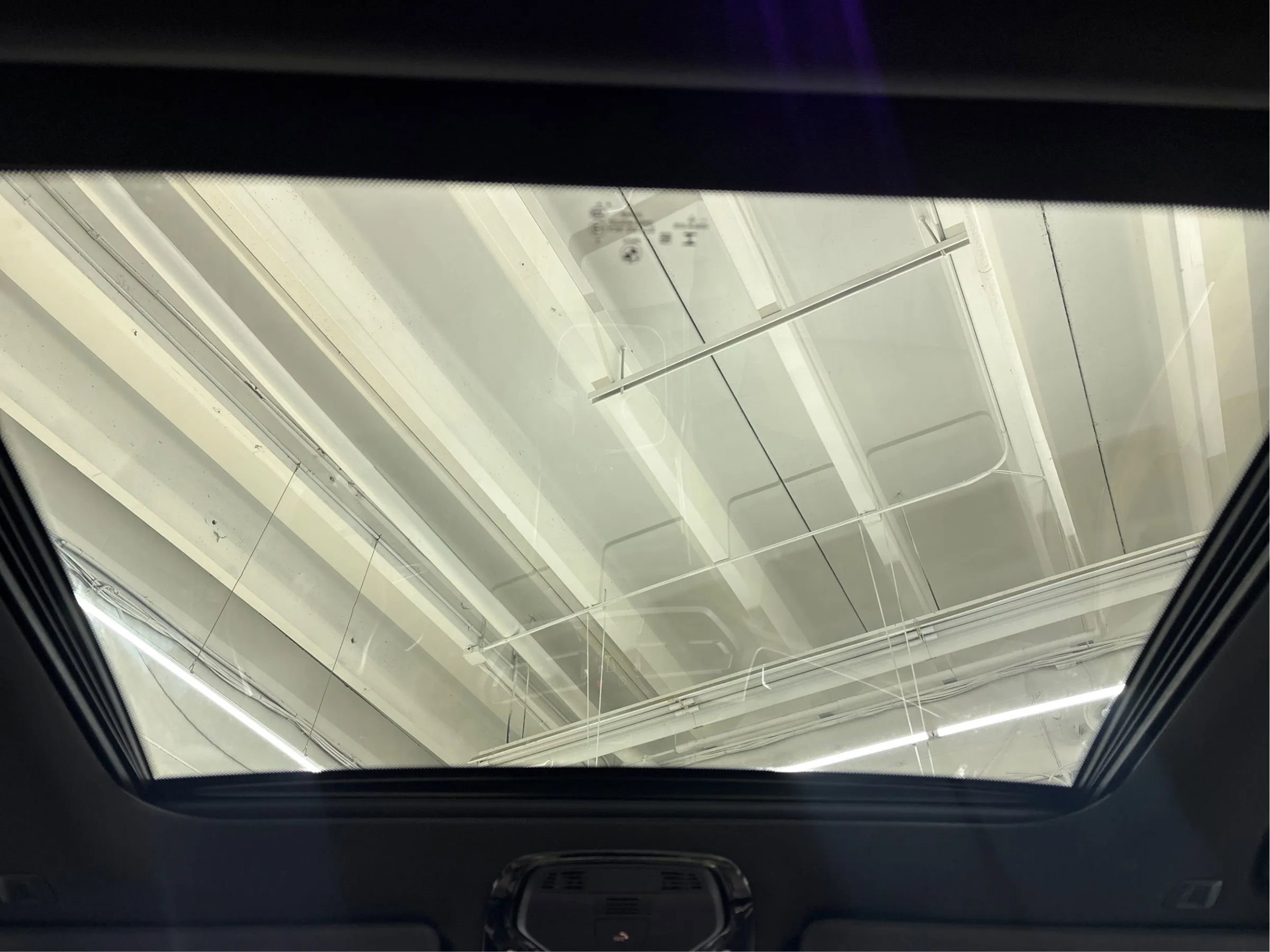 Used 2020 BMW 330i xDrive Sedan w/ Convenience Package image 28