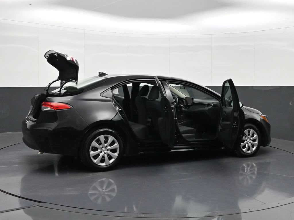 Used 2024 Toyota Corolla LE FWD image 37