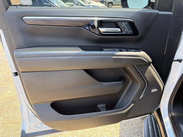 Used 2025 Chevrolet Tahoe LT w/ Comfort Package RWD image 24