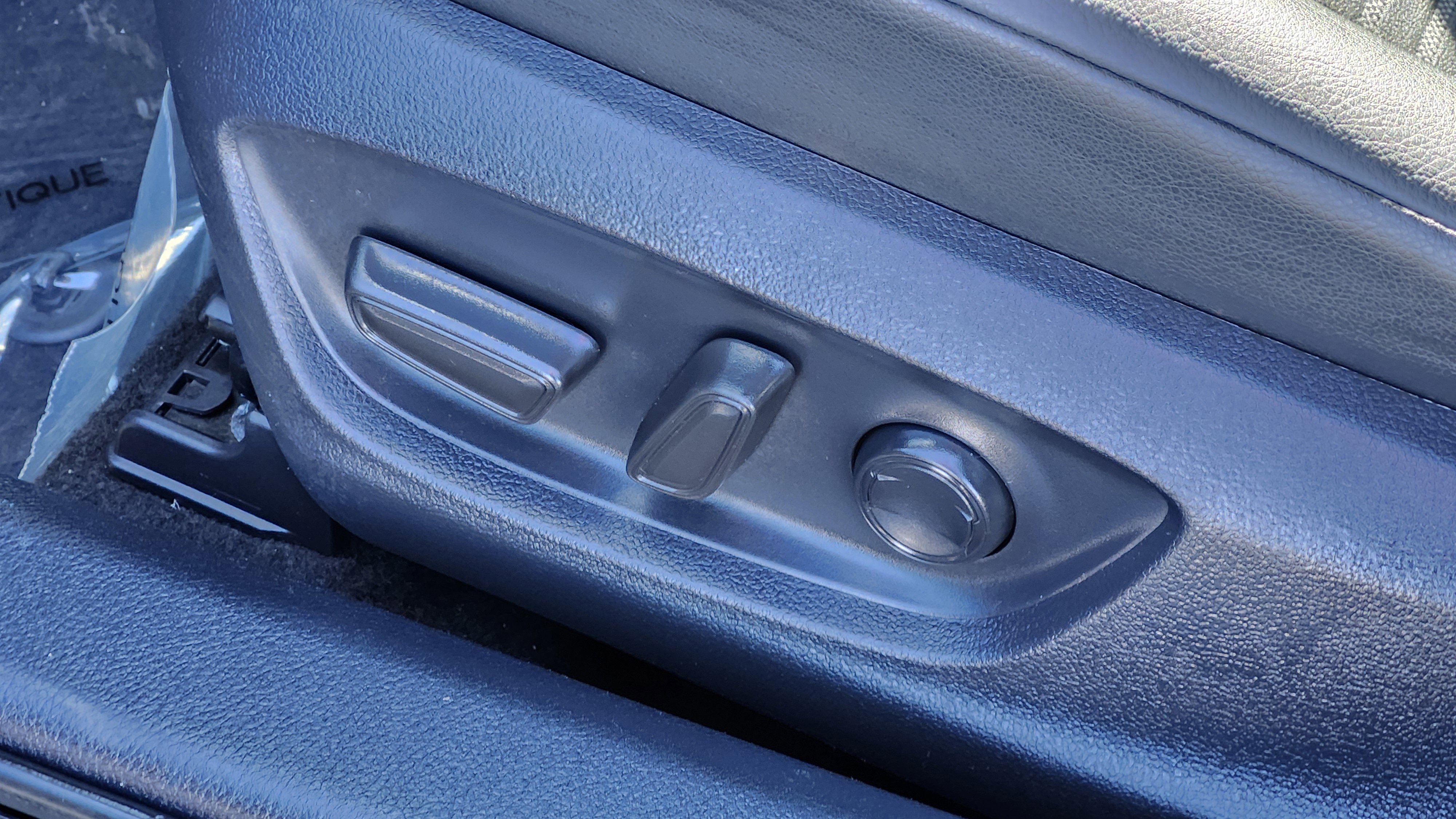 Used 2023 Toyota Camry SE image 21