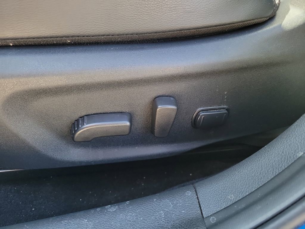 Used 2023 Nissan Sentra SR w/ SR Premium Package image 22