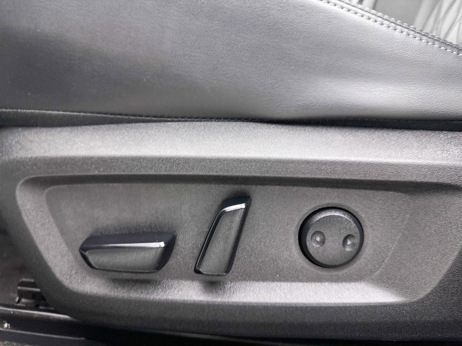 Used 2023 Nissan Rogue Platinum image 26