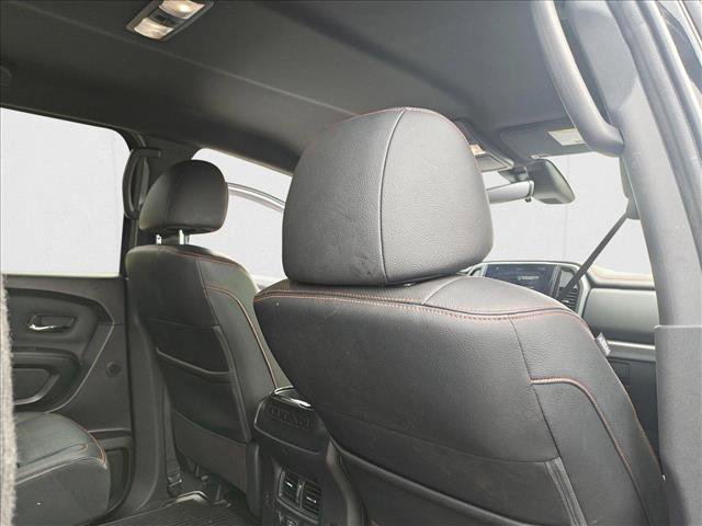 Used 2024 Nissan Titan PRO-4X w/ Pro-4x Convenience Package image 23