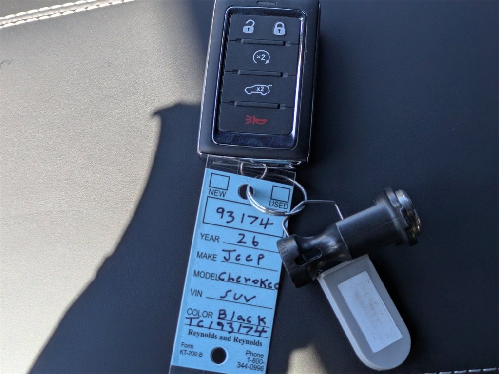 Used 2026 Jeep Grand Cherokee Limited image 34