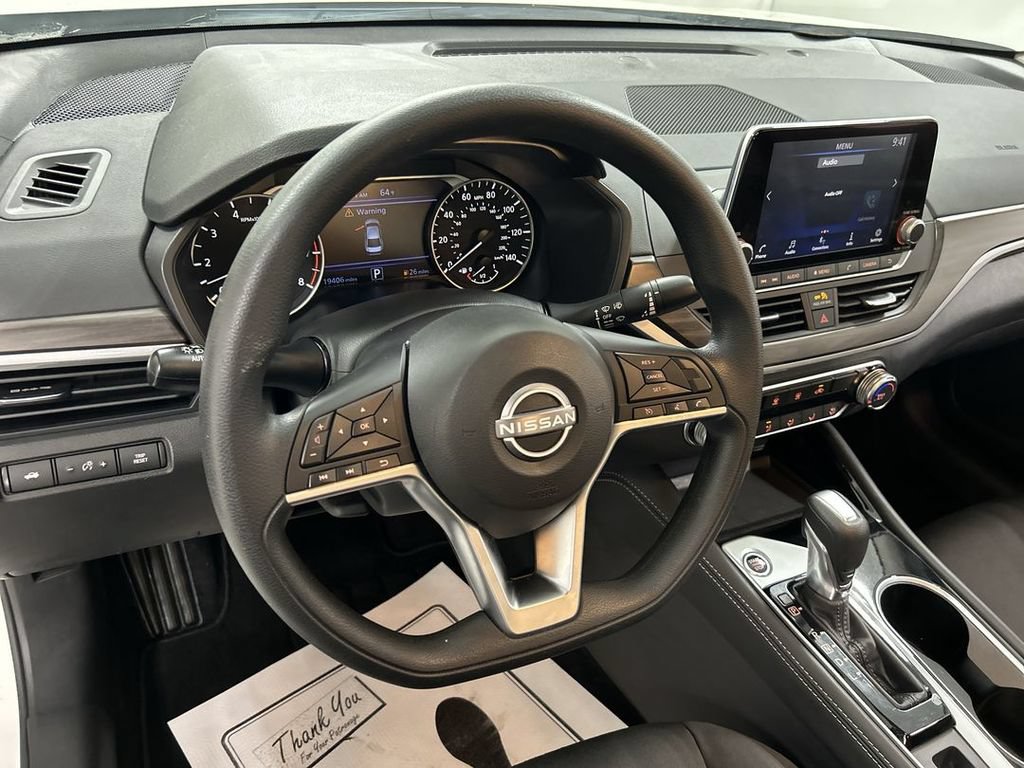 Used 2023 Nissan Altima 2.5 SV AWD/4WD image 4