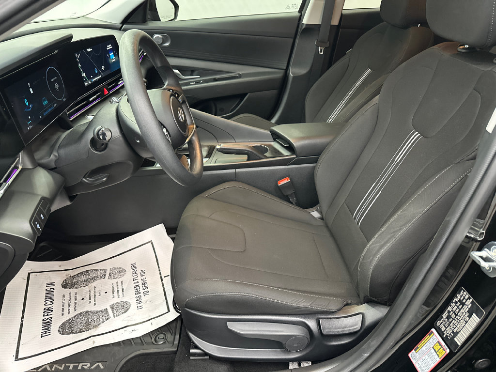 Used 2024 Hyundai Elantra SEL FWD image 9