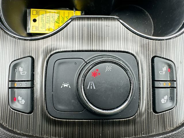 Used 2023 GMC Acadia SLT w/ LPO, Floor Liner Package FWD image 22
