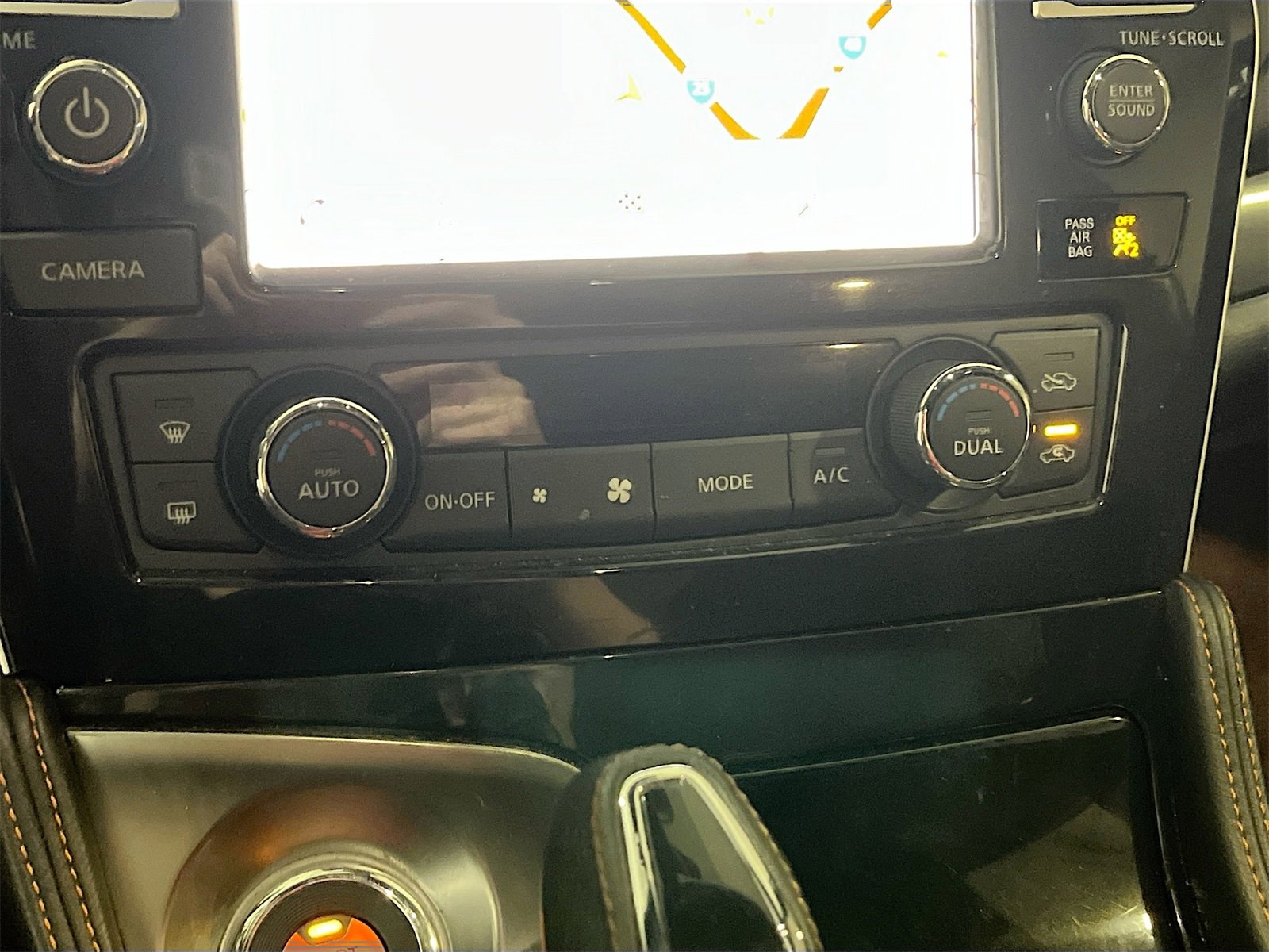 Used 2023 Nissan Maxima SR w/ Sport Mat Group image 16