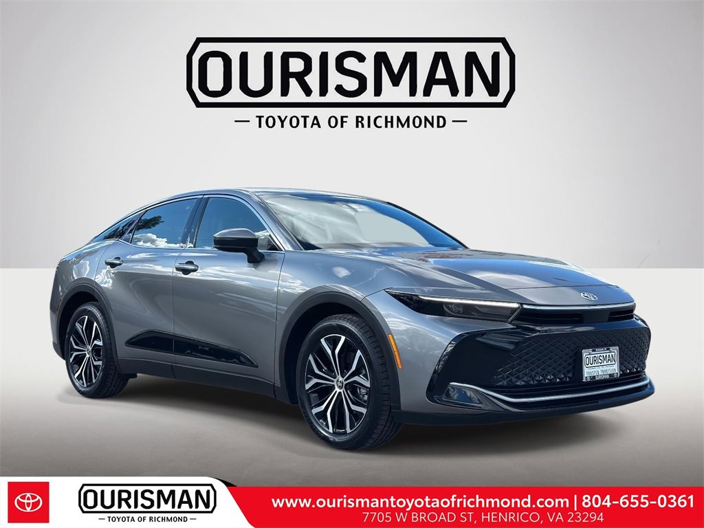 Used 2023 Toyota Crown XLE image 1