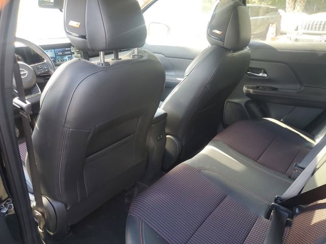 Certified 2025 Nissan Kicks SR w/ SR Premium Package FWD image 10
