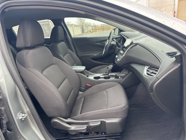 Used 2025 Chevrolet Malibu LT FWD image 18
