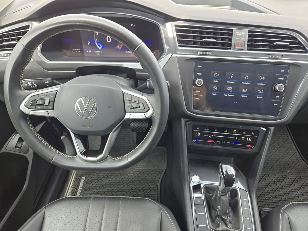 Used 2022 Volkswagen Tiguan SE FWD image 27